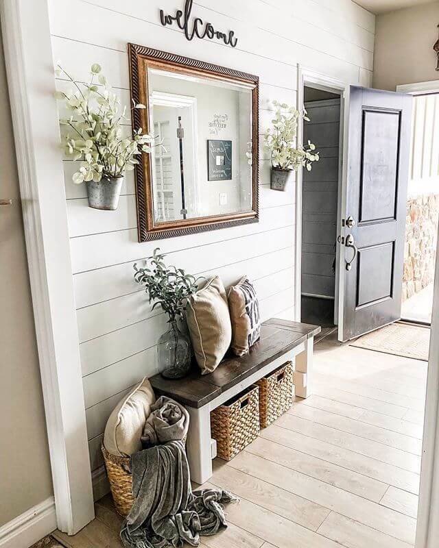 Farmhouse Entryway With a Bench
